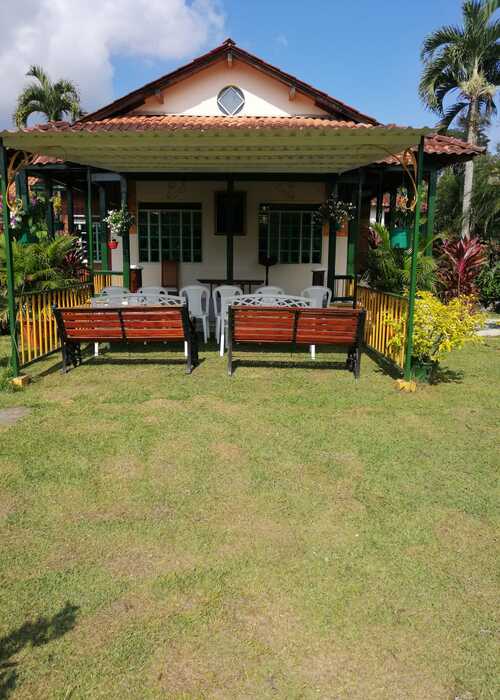 cabanas-para-grupos-y-familias-la-tebaida